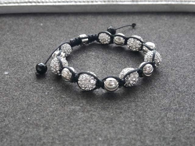 新品 アンティーク調グラスストーンシャンバラブレスレット < 女性アクセサリー/時計 新品 アンティーク調グラスストーンシャンバラブレスレット < 女性アクセサリー/時計の