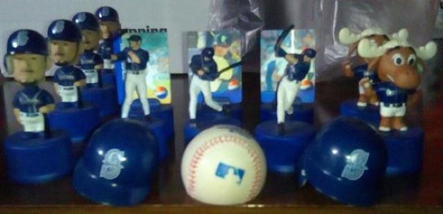 イチロー ボブルヘッド 15個 *野球 思い出 送料無料・即決 < タレントグッズ  イチロー ボブルヘッド 15個 *野球 思い出 送料無料・即決  < タレントグッズの