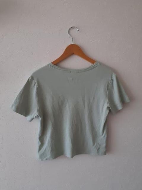 GU ジーユー◆グリーン ショート クロップド丈 コットン Tシャツ◆Mサイズ < ブランド  GU ジーユー◆グリーン ショート クロップド丈 コットン Tシャツ◆Mサイズ < ブランドの