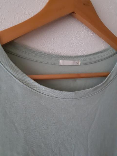 GU ジーユー◆グリーン ショート クロップド丈 コットン Tシャツ◆Mサイズ < ブランド  GU ジーユー◆グリーン ショート クロップド丈 コットン Tシャツ◆Mサイズ < ブランドの