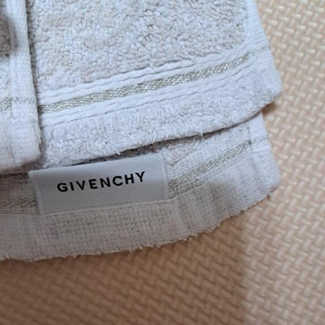 GIVENCHYのフェイスタオル < ブランド  GIVENCHYのフェイスタオル < ブランドの