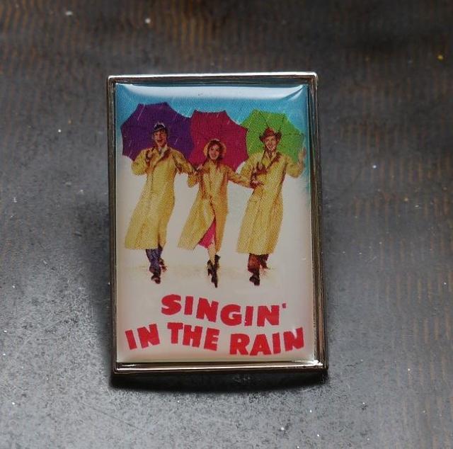新品 雨に唄えば Singin'in the rain ピンズ ピンバッジ ピンブローチ < ホビー  新品 雨に唄えば Singin'in the rain ピンズ ピンバッジ ピンブローチ  < ホビーの