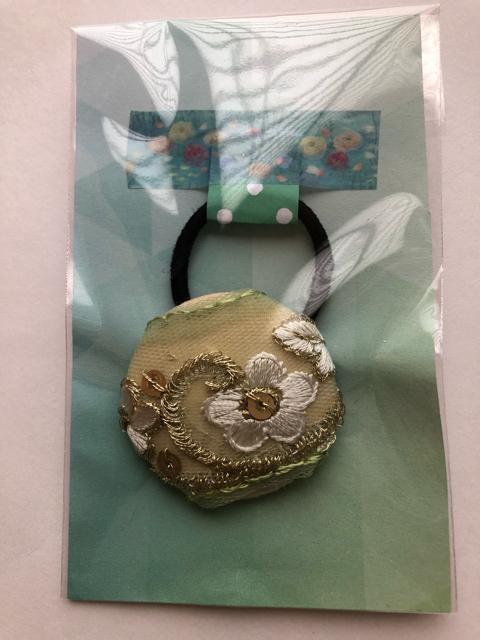 ハンドメイド ヘアゴム 特大 くるみボタン インドレース < 女性ファッション  ハンドメイド ヘアゴム 特大 くるみボタン インドレース < 女性ファッションの