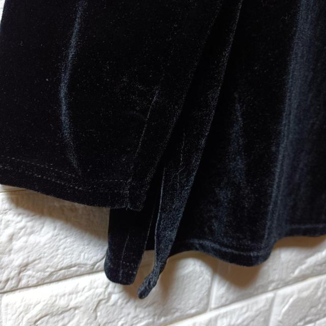 USED★ストーン付ベルベットカットソー < 女性ファッション  USED★ストーン付ベルベットカットソー < 女性ファッションの