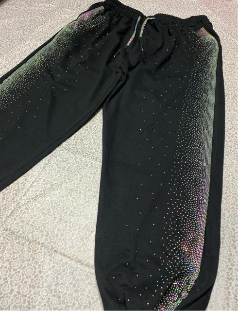 キラキララインストーン付き ワイドパンツ トレーナーパンツ ブラック 大きいサイズ < 女性ファッション  キラキララインストーン付き ワイドパンツ トレーナーパンツ ブラック 大きいサイズ < 女性ファッションの