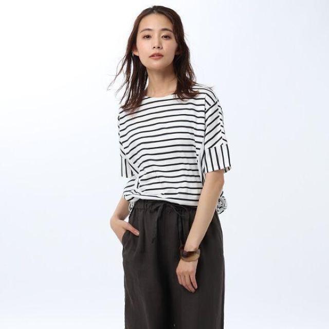 アンタイトル昨季新品白×黒コットン混ボーダー柄半袖カットソー大きいサイズ0411号12号インナーTシャツプルオーバー重ね着 < ブランド  アンタイトル昨季新品白×黒コットン混ボーダー柄半袖カットソー大きいサイズ0411号12号インナーTシャツプルオーバー重ね着  < ブランドの
