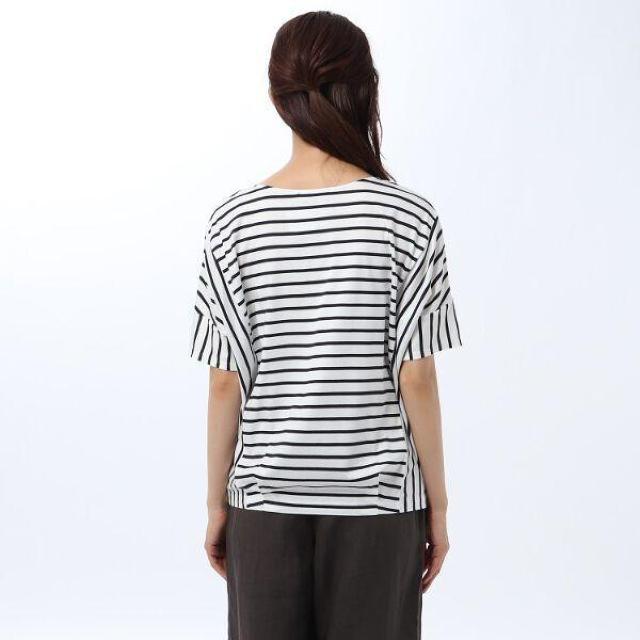 アンタイトル昨季新品白×黒コットン混ボーダー柄半袖カットソー大きいサイズ0411号12号インナーTシャツプルオーバー重ね着 < ブランド  アンタイトル昨季新品白×黒コットン混ボーダー柄半袖カットソー大きいサイズ0411号12号インナーTシャツプルオーバー重ね着 < ブランドの