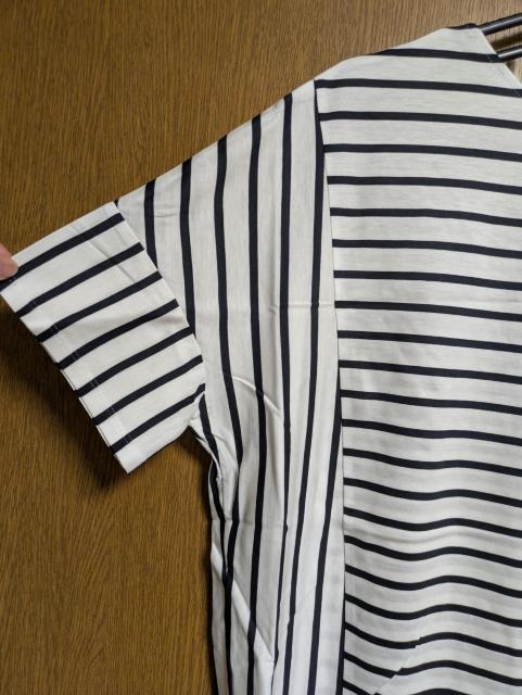 アンタイトル昨季新品白×黒コットン混ボーダー柄半袖カットソー大きいサイズ0411号12号インナーTシャツプルオーバー重ね着 < ブランド  アンタイトル昨季新品白×黒コットン混ボーダー柄半袖カットソー大きいサイズ0411号12号インナーTシャツプルオーバー重ね着 < ブランドの