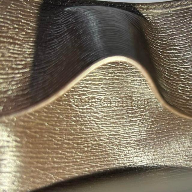 GUCCI グッチ レザー 6連 キーケース 鍵入れ ダークブラウン < ブランド GUCCI グッチ レザー 6連 キーケース 鍵入れ ダークブラウン < ブランドの