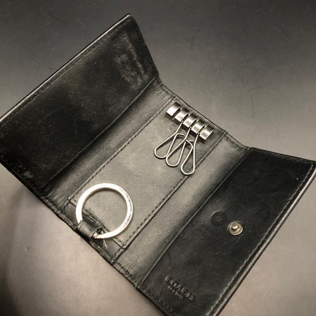 ���� COACH �R�[�` �V�O�l�`���[ 4�A�L�[�P�[�X �u���b�N �� �u�����h�� 