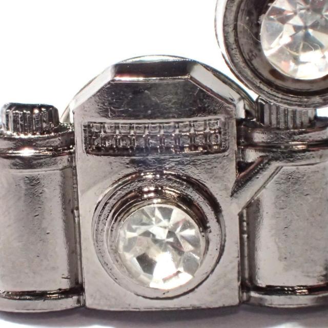 アンティーク カメラ 黒色 ブラック色 ラインストーン バッジ ピンバッジ ピンズ ピンブローチ ブローチ ラペルピン < 男性アクセサリー/時計 アンティーク カメラ 黒色 ブラック色 ラインストーン バッジ ピンバッジ ピンズ ピンブローチ ブローチ ラペルピン < 男性アクセサリー/時計の