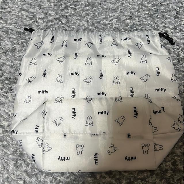 �i���g�p�i�j�~�b�t�B�[�ۗ�o�b�O�i�В����j  �� �A�j��/�R�~�b�N/�L�����N�^�[�� 