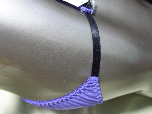 光沢むらさきと黒レースB75Mワイヤー入り < 女性ファッション  光沢むらさきと黒レースB75Mワイヤー入り < 女性ファッションの