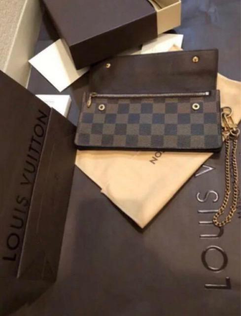 正規品LOUIS VUITTONルイヴィトン ダミエ長財布財布男女兼用美品チェーン付き人気商品コーチバッグがお好きな方も是非メンズ < ブランド  正規品LOUIS VUITTONルイヴィトン ダミエ長財布財布男女兼用美品チェーン付き人気商品コーチバッグがお好きな方も是非メンズ < ブランドの