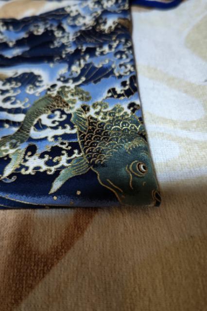 ★処分品★新柄=紺×滝登り鯉和柄ナナメ掛巾着袋 < キッズ/ベビー  ★処分品★新柄=紺×滝登り鯉和柄ナナメ掛巾着袋 < キッズ/ベビーの