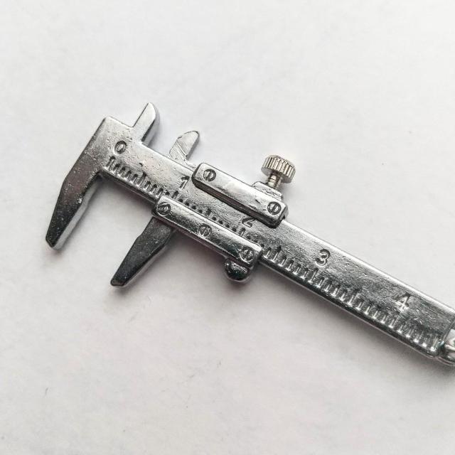 ノギス caliper キャリパー キーホルダー L50 30ミリ測定可能 送料無料 < 自動車/バイク ノギス caliper キャリパー キーホルダー L50 30ミリ測定可能 送料無料 < 自動車/バイク
