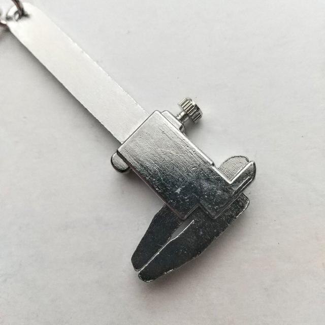 ノギス caliper キャリパー キーホルダー L50 30ミリ測定可能 送料無料 < 自動車/バイク ノギス caliper キャリパー キーホルダー L50 30ミリ測定可能 送料無料 < 自動車/バイク