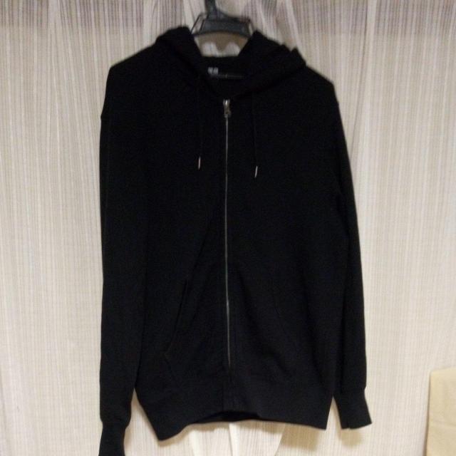 ユニクロ パーカー M < 男性ファッション  ユニクロ パーカー M  < 男性ファッションの