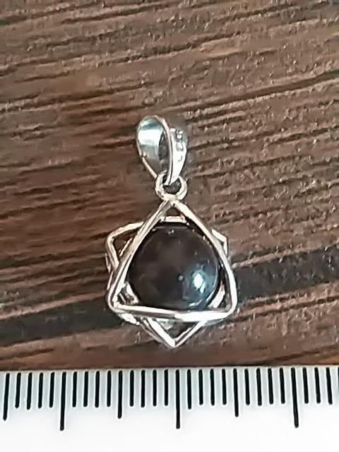 コンドライトサハラ 隕石ペンダントトップ☆ < 女性アクセサリー/時計 コンドライトサハラ 隕石ペンダントトップ☆ < 女性アクセサリー/時計の