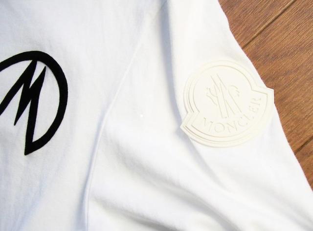 MONCLER ロンT カットソー 国内正規品 < 男性ファッション MONCLER ロンT カットソー 国内正規品 < 男性ファッションの