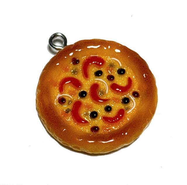 604 焼き立てピザ ホール 1個 樹脂チャーム 食品ミニチュア アクセサリーパーツ オブジェにも < ペット/手芸/園芸 604 焼き立てピザ ホール 1個 樹脂チャーム 食品ミニチュア アクセサリーパーツ オブジェにも < ペット/手芸/園芸の