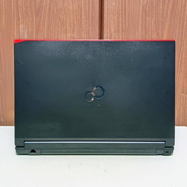 FUJITSU LIFEBOOK Corei5 ������8GB SSD240GB Windows11 �m�[�g�p�\�R��DVD �e���L�[ �� PC�{��/���Ӌ@��� 