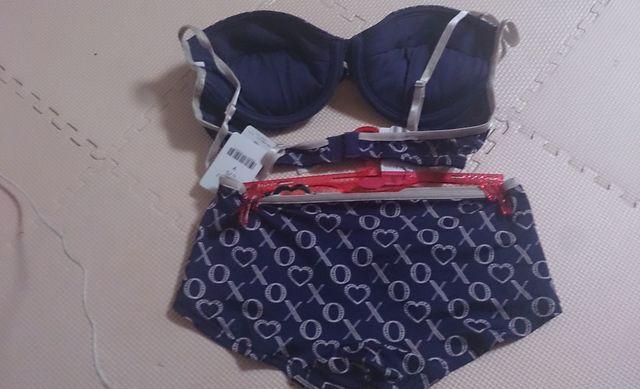 Vi XOXO p[v C75M  t@bV 