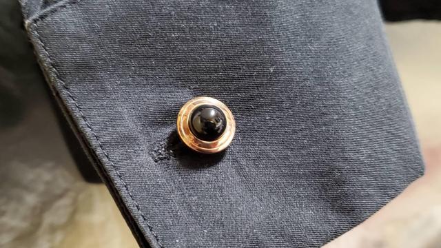 正規限定 デュポン リフレクション リバーシブルカフス シェル×黒×PG系ブロンズ ボタン < 男性アクセサリー/時計  正規限定 デュポン リフレクション リバーシブルカフス シェル×黒×PG系ブロンズ ボタン < 男性アクセサリー/時計の