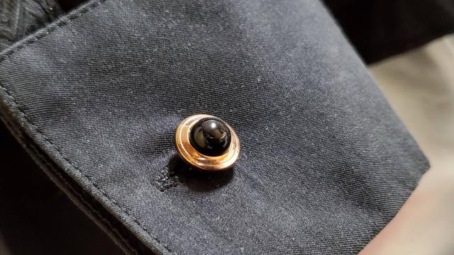 正規限定 デュポン リフレクション リバーシブルカフス シェル×黒×PG系ブロンズ ボタン < 男性アクセサリー/時計  正規限定 デュポン リフレクション リバーシブルカフス シェル×黒×PG系ブロンズ ボタン < 男性アクセサリー/時計の