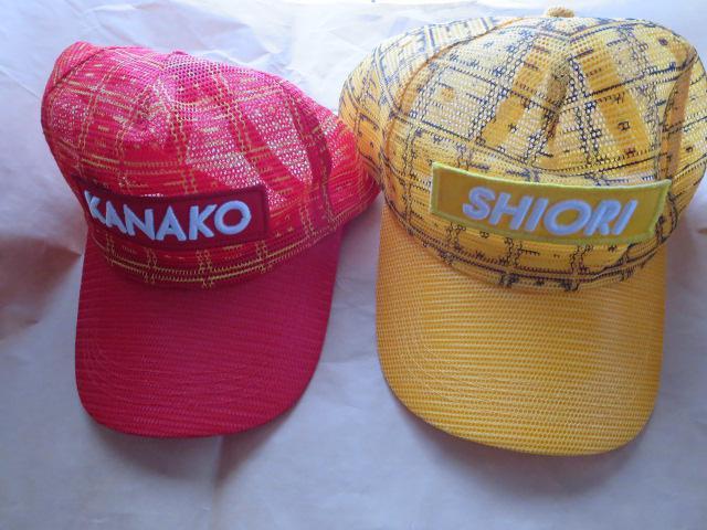 帽子2個 キャップ 赤 黄 ももいろクローバーZ ももクロ < タレントグッズ  帽子2個 キャップ 赤 黄 ももいろクローバーZ ももクロ  < タレントグッズの