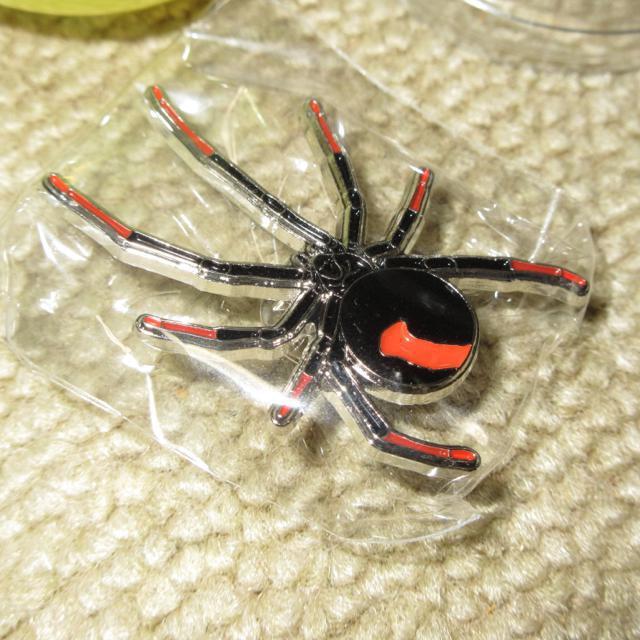 未開封☆特別展「毒展」ピンズコレクション(セアカゴケグモ) < ホビー  未開封☆特別展「毒展」ピンズコレクション(セアカゴケグモ) < ホビーの