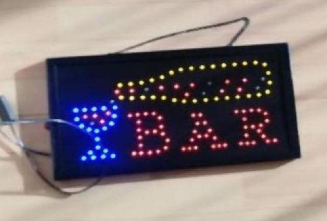 新品■BAR バー LED ネオンサイン☆2way 動くボトル お店 宅飲み コンセント電源 吊り下げ用チェーン付き < 家電/AV  新品■BAR バー LED ネオンサイン☆2way 動くボトル お店 宅飲み コンセント電源 吊り下げ用チェーン付き < 家電/AVの