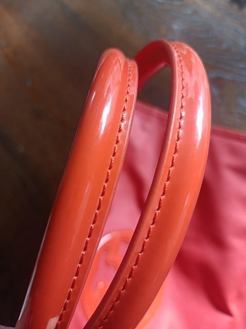 トリバーチ★迫力のデカマーク★レアカラー朱色オレンジ★美美品★素敵過ぎ★収納大★ < 女性ファッション トリバーチ★迫力のデカマーク★レアカラー朱色オレンジ★美美品★素敵過ぎ★収納大★ < 女性ファッションの