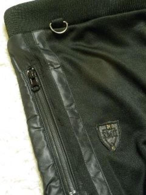 【DMZ】悪羅悪羅.オラオラ♪高級感プレート ドローコード バルディジャージパンツ < 男性ファッション 【DMZ】悪羅悪羅.オラオラ♪高級感プレート ドローコード バルディジャージパンツ < 男性ファッションの