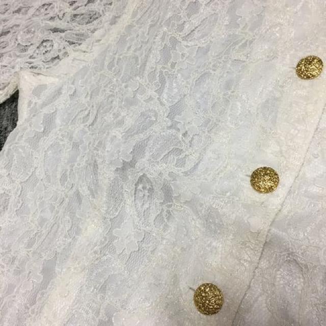 ゆったり ノーカラー レースジャケット ホワイト < 女性ファッション  ゆったり ノーカラー レースジャケット ホワイト < 女性ファッションの