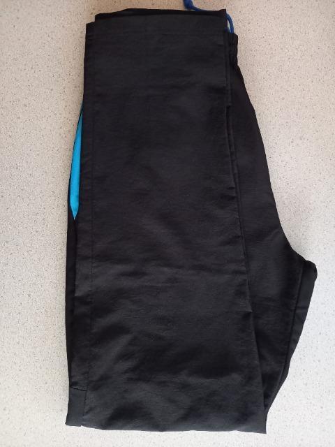 激安87%オフ!umbro、軽量ロングパンツ(黒青、メンズM) < 男性ファッション  激安87%オフ!umbro、軽量ロングパンツ(黒青、メンズM) < 男性ファッションの