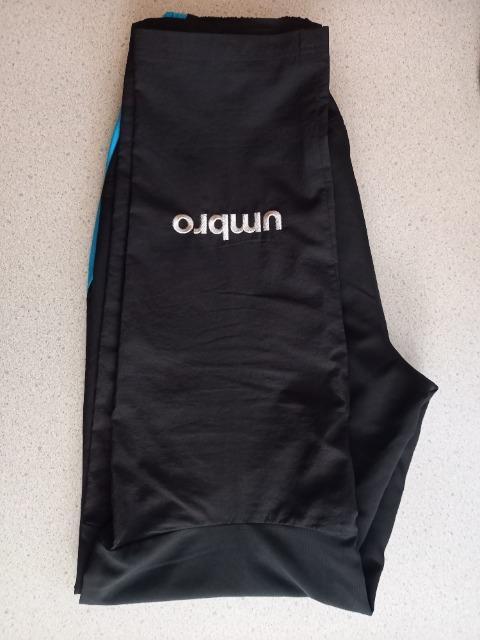 激安87%オフ!umbro、軽量ロングパンツ(黒青、メンズM) < 男性ファッション  激安87%オフ!umbro、軽量ロングパンツ(黒青、メンズM) < 男性ファッションの