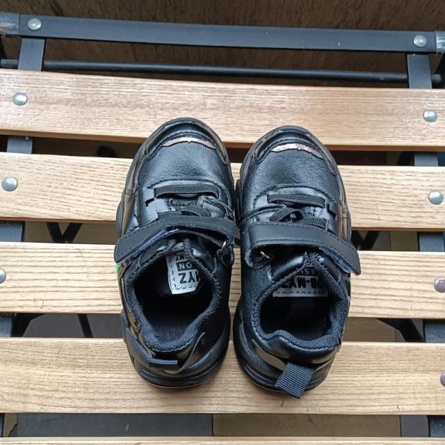 新品 15cm スニーカー ブラック 子供靴 キッズ 靴 シューズ < キッズ/ベビー  新品 15cm スニーカー ブラック 子供靴 キッズ 靴 シューズ < キッズ/ベビーの