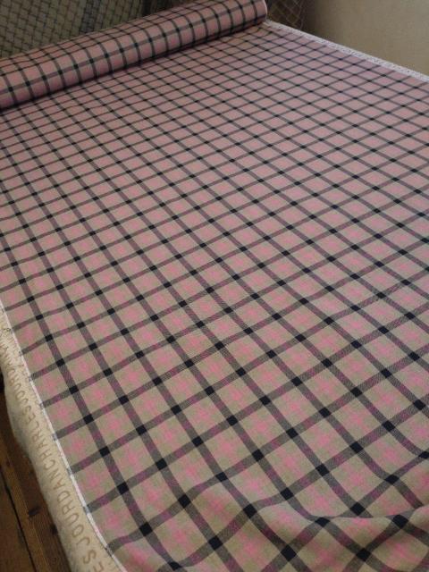 (No.AK4181)約108cm幅×約5.5m・合繊先染めチェック < ペット/手芸/園芸 (No.AK4181)約108cm幅×約5.5m・合繊先染めチェック < ペット/手芸/園芸の