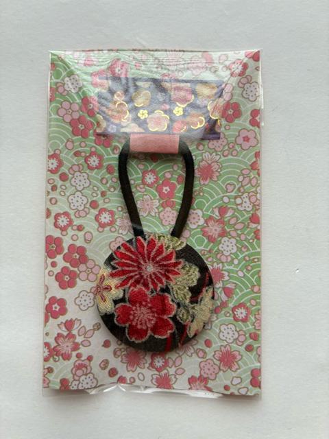 ハンドメイド ヘアゴム  特大 くるみボタン 和柄 < 女性ファッション  ハンドメイド ヘアゴム  特大 くるみボタン 和柄  < 女性ファッションの