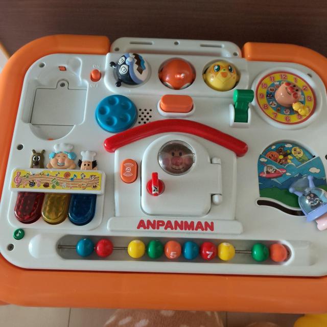 アンパンマン ぬいぐるみ おもちゃテーブルセット < おもちゃ アンパンマン ぬいぐるみ おもちゃテーブルセット < おもちゃの