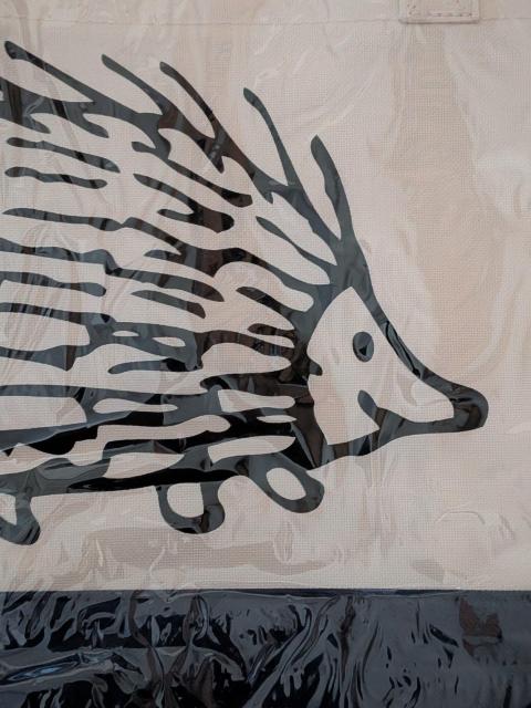 �n���l�Y�~�g�[�g�o�b�O�ƃ|�[�`  �� �z�r�[�� 