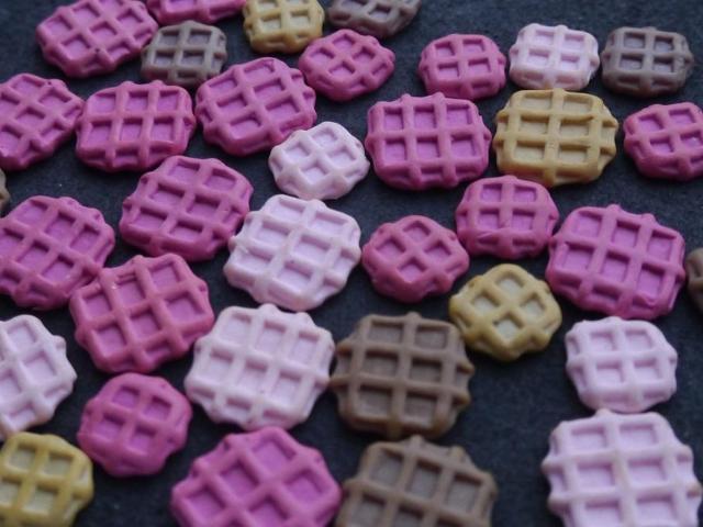 樹脂粘土パーツ 手芸・アクセサリーパーツ  ワッフル パーツ 合計38個セット デコパーツ < 香水/コスメ/ネイル  樹脂粘土パーツ 手芸・アクセサリーパーツ  ワッフル パーツ 合計38個セット デコパーツ < 香水/コスメ/ネイルの