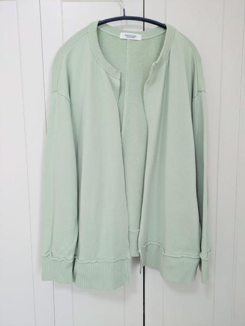 �T�j�[���[�x�����J�[�f�B�K�����ߗށ��A�[�o�����T�[�`������600�` 