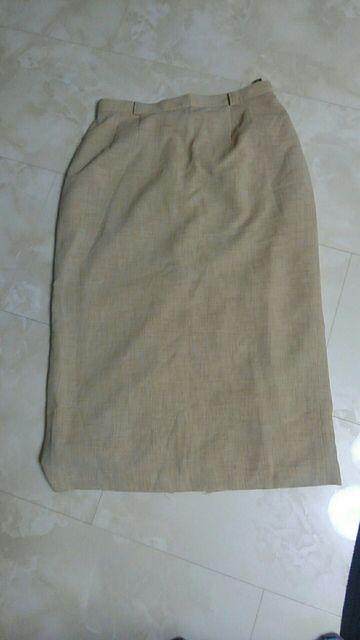 黄土色スカート < 女性ファッション  黄土色スカート  < 女性ファッションの