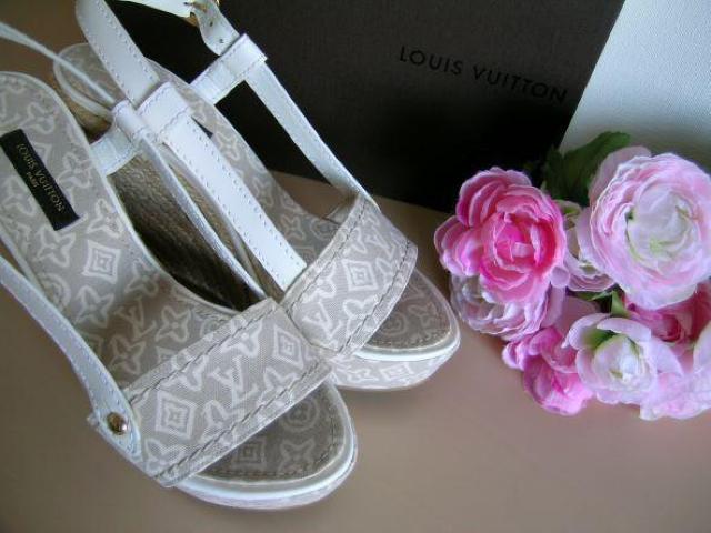 KiLOUIS VUITTONEFbW\[T_  uh 