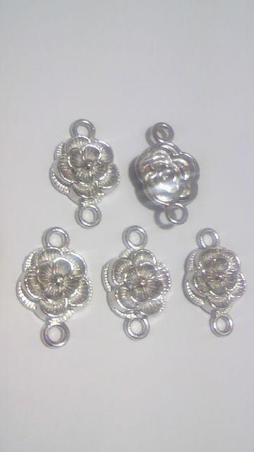 お花のコネクター12×20o(カン付)ニッケル4個 < ペット/手芸/園芸  お花のコネクター12×20o(カン付)ニッケル4個  < ペット/手芸/園芸の