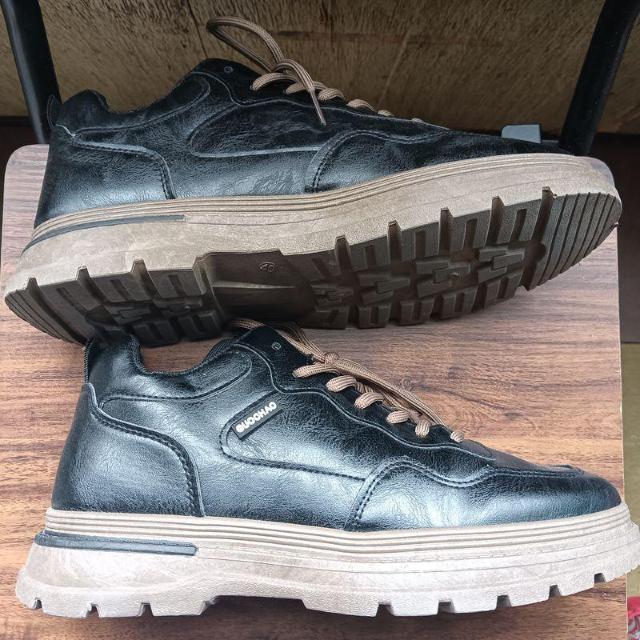 新品 25cm メンズ スニーカー シューズ ブラック 靴 男女兼用 ブーツ < 女性ファッション  新品 25cm メンズ スニーカー シューズ ブラック 靴 男女兼用 ブーツ < 女性ファッションの