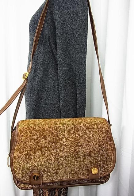 ★正規品 美品 BORBONESE ボルボネーゼ 羊革 レザーショルダーバッグ < 女性ファッション  ★正規品 美品 BORBONESE ボルボネーゼ 羊革 レザーショルダーバッグ < 女性ファッションの