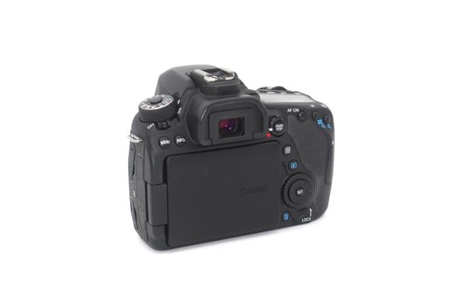 SD�J�[�h�t����Wi-Fi�@�\���ځ�Canon 80D �{�f�B�� �� �Ɠd/AV�� 